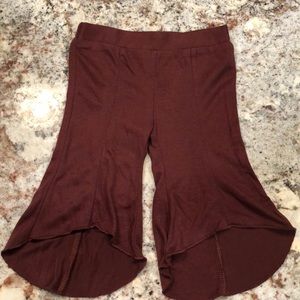 NEW Bailey’s Blossoms bell bottoms size 6-9 months